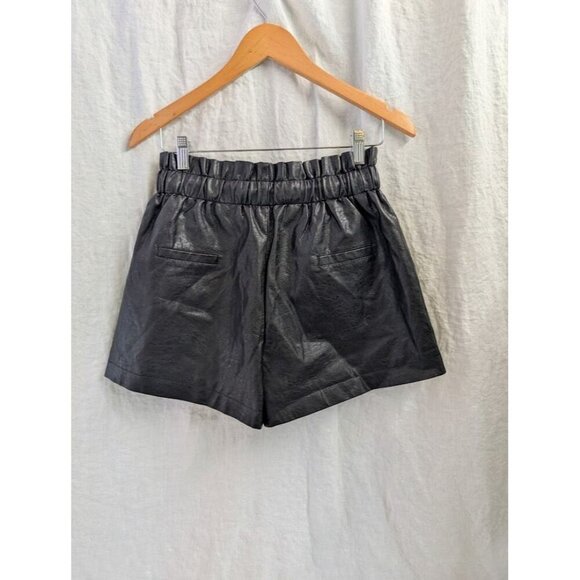 SChhjzpj women's size medium faux leather shorts elastic waist, 2" inseam C6 - Picture 3 of 9